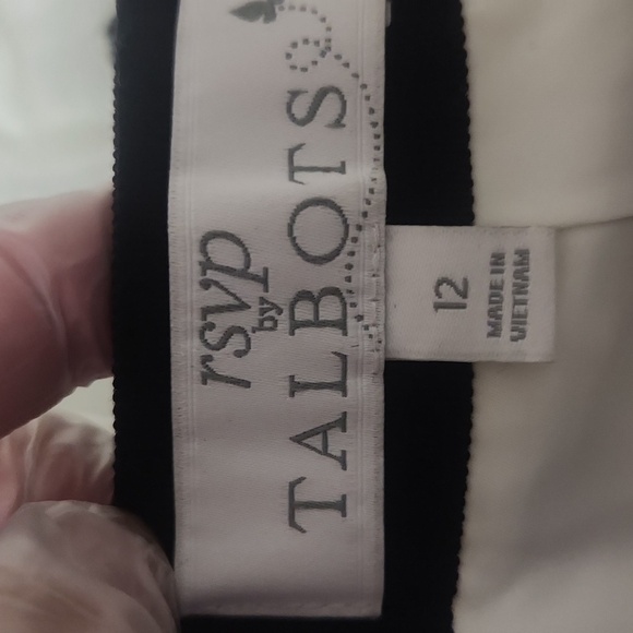 TALBOTS Elegant Black and White Floral Skirt Size 12 butterflies design - Picture 15 of 15